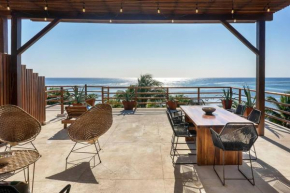 3 Bdr Condo Private Terrace, Steps from the Beach